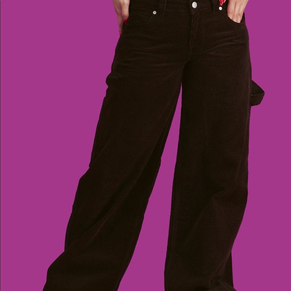 Iso I’m looking for theses unif jeans and shirts - Picture 2 of 6